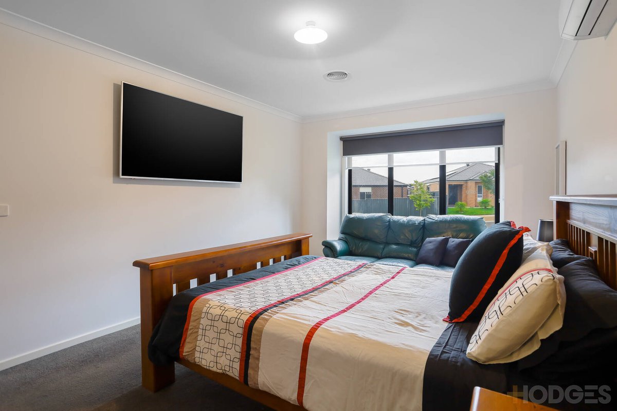 33 Firecrest Road Manor Lakes - Residential for sale