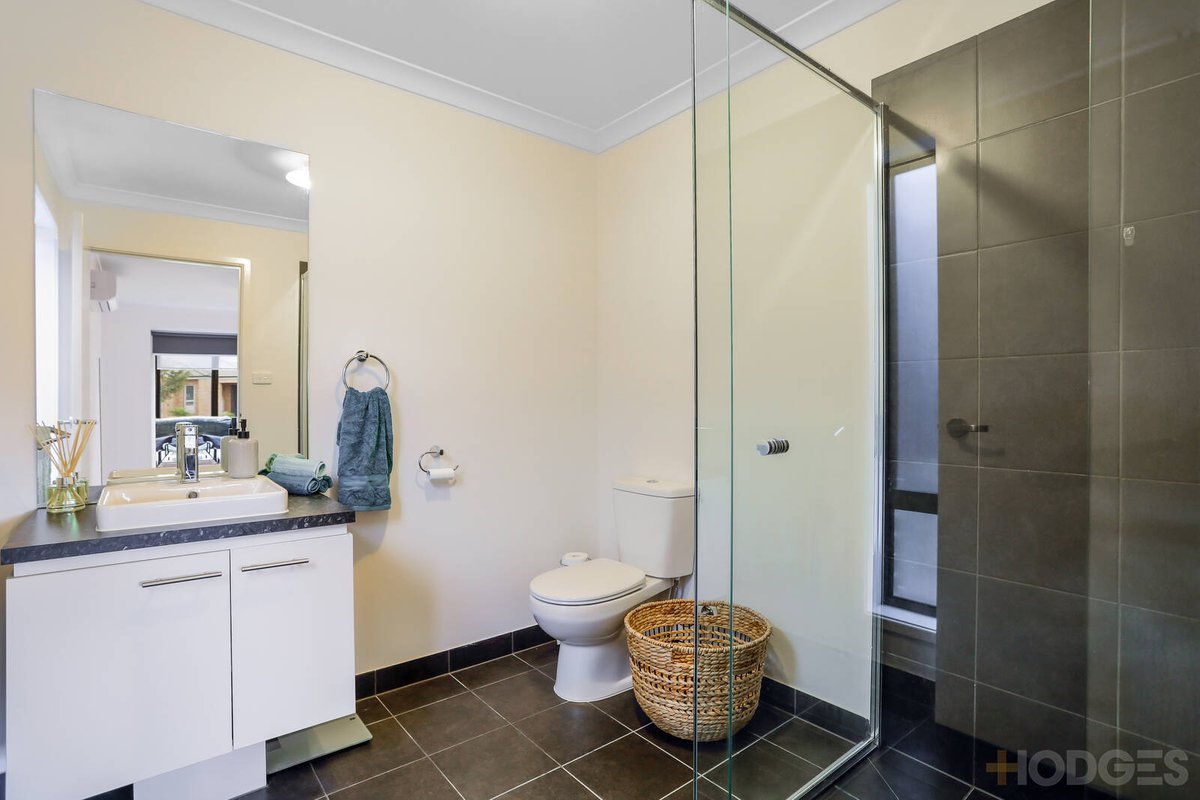 33 Firecrest Road Manor Lakes - Residential for sale