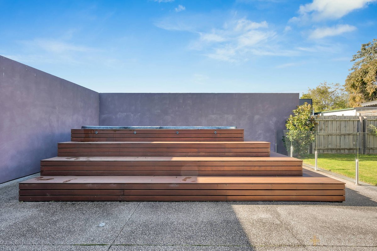 33 Ivan Avenue Edithvale - Residential for sale