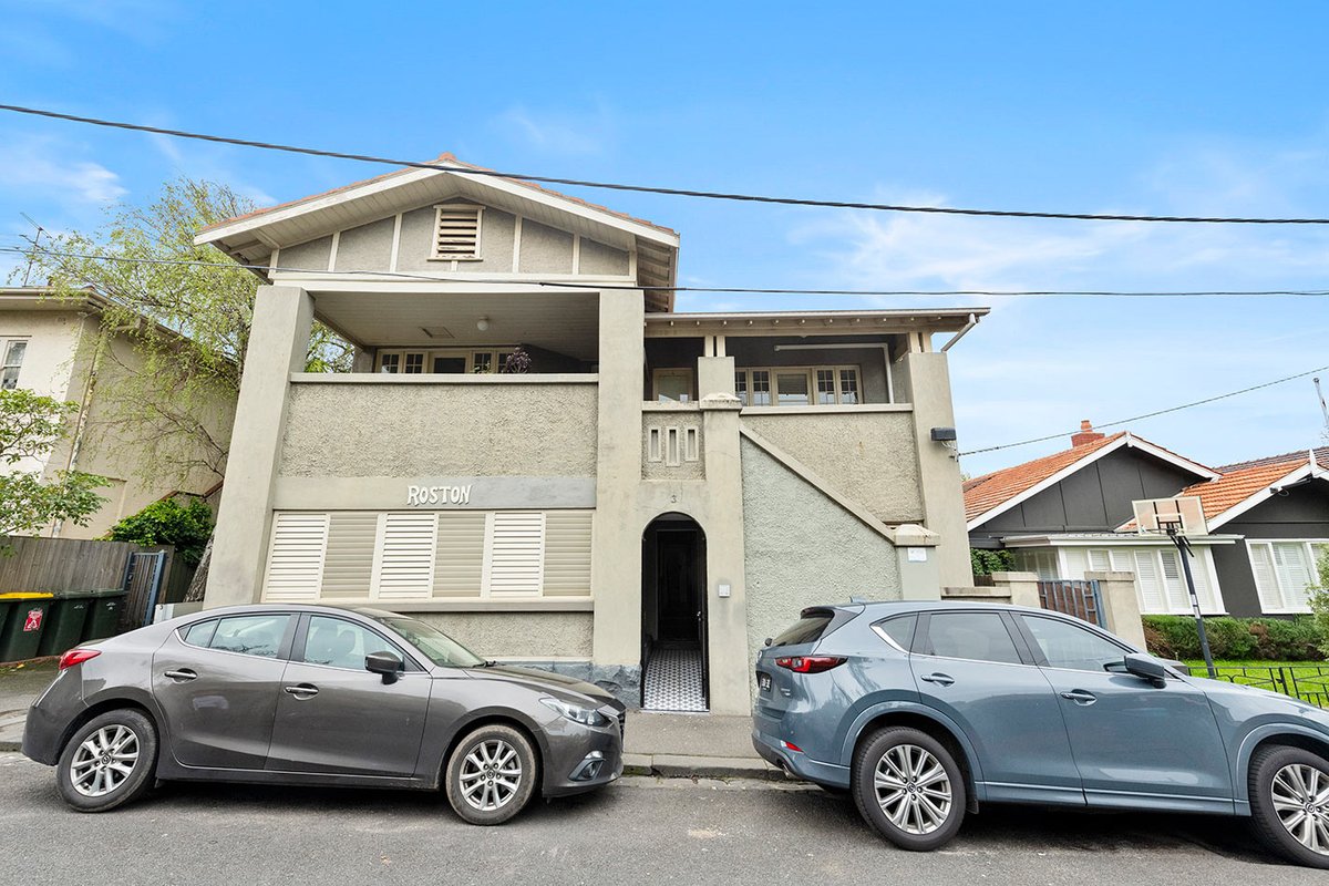 3 / 3 Lambeth Place ST KILDA - Residential for sale