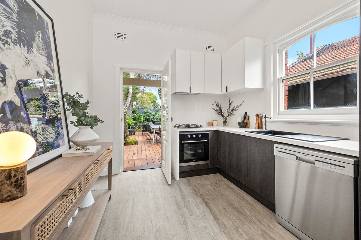 3 / 3 Lambeth Place ST KILDA - Residential for sale