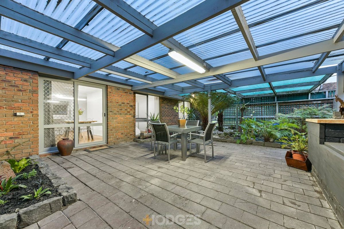33 Marylyn Place Cranbourne - Residential for sale