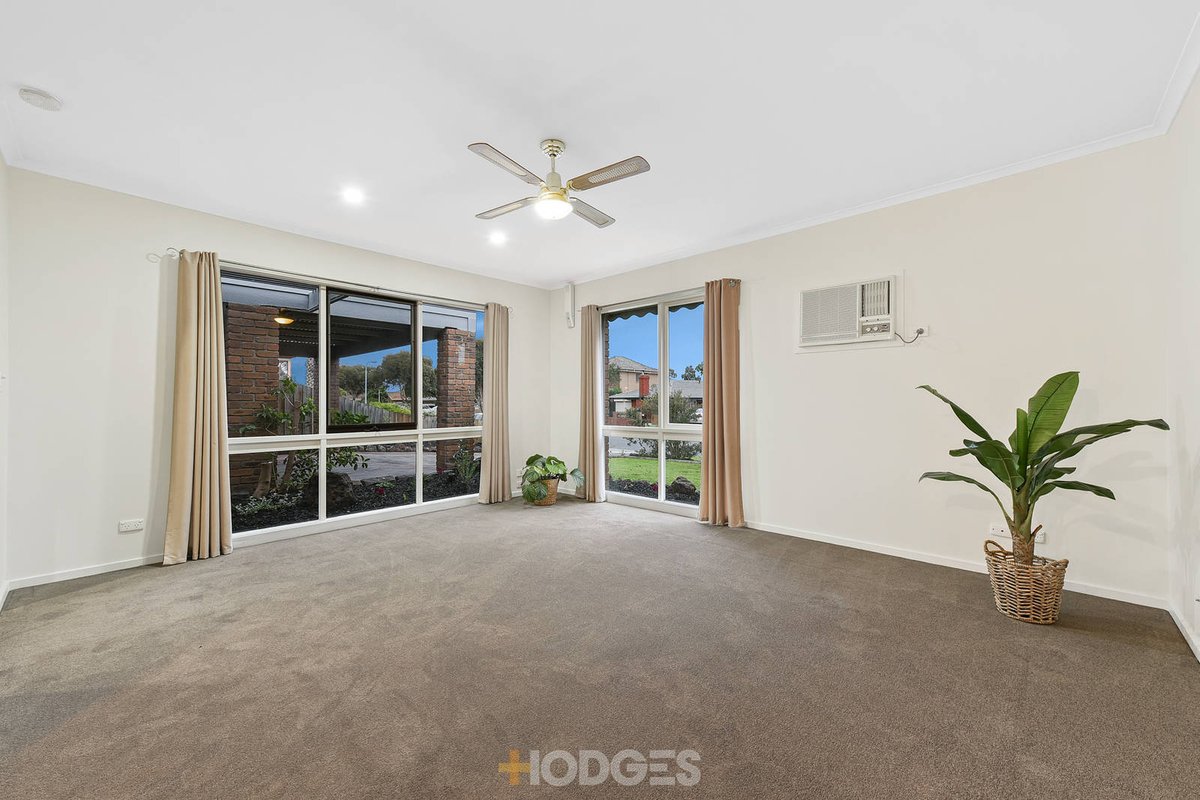 33 Marylyn Place Cranbourne - Residential for sale