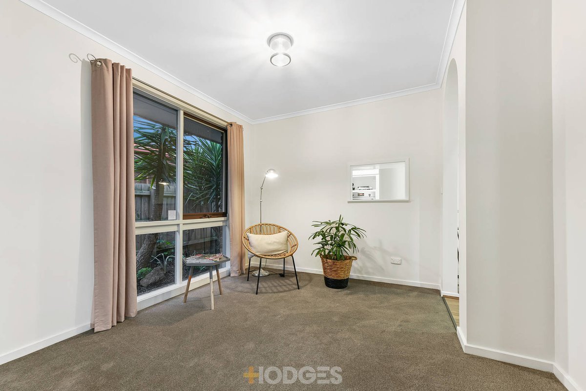 33 Marylyn Place Cranbourne - Residential for sale
