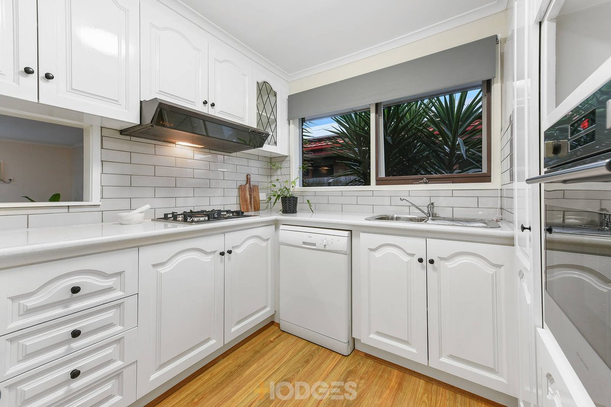 33 Marylyn Place Cranbourne - Residential for sale