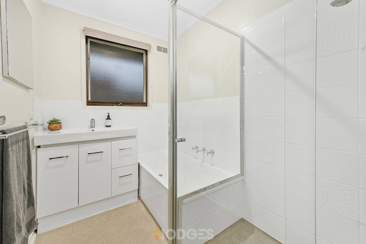33 Marylyn Place Cranbourne - Residential for sale