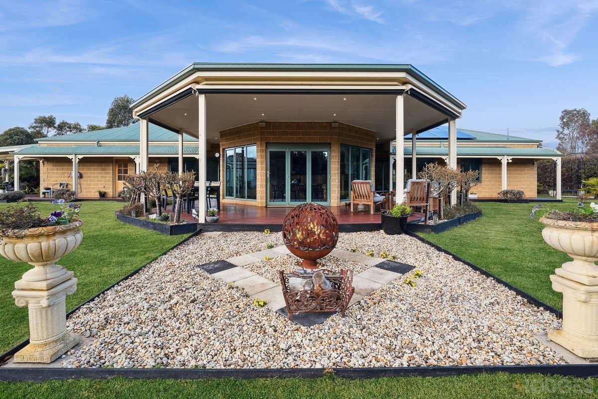 33 Mathiesons Road Wandong - Residential for sale