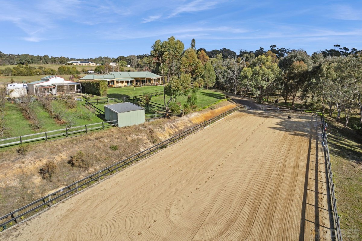 33 Mathiesons Road Wandong - Residential for sale