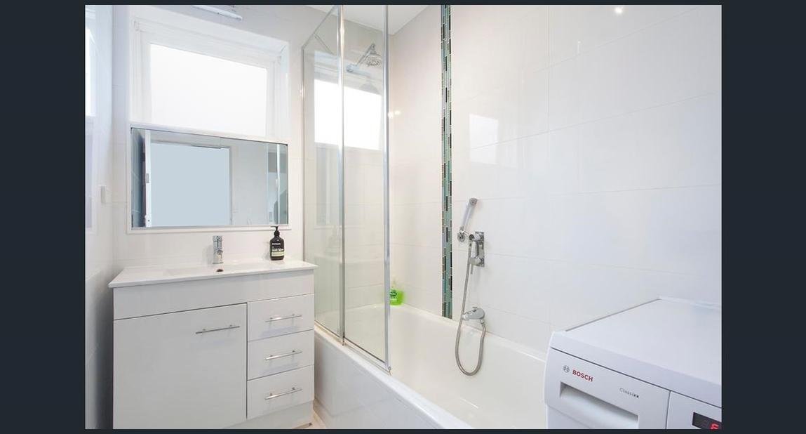 3 / 3 Yendon Road CARNEGIE - Residential for lease
