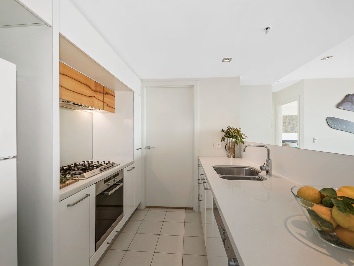 3303 / 100 Harbour Esplanade DOCKLANDS - Residential for sale