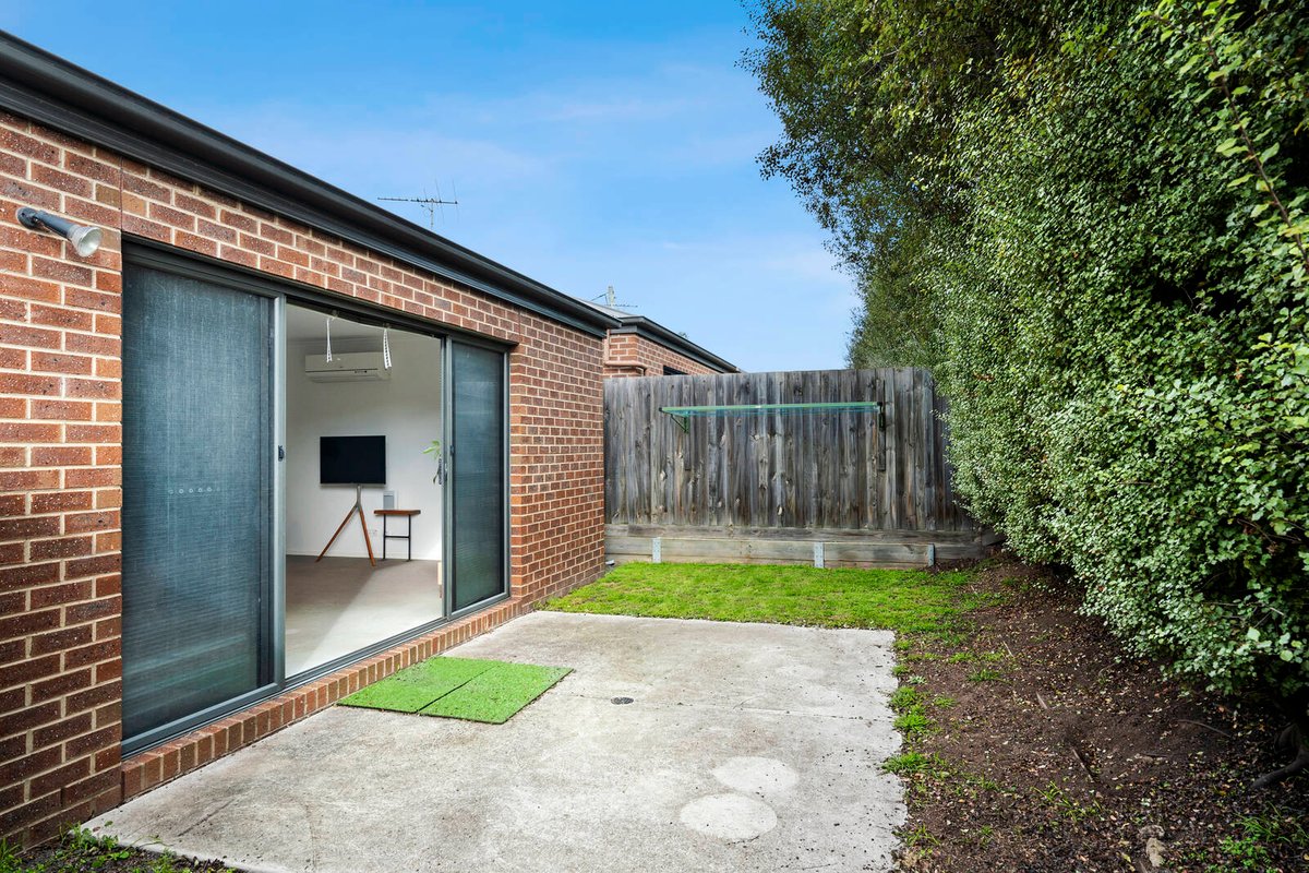 3 / 34 Weeroona Avenue Hamlyn Heights - Residential for sale