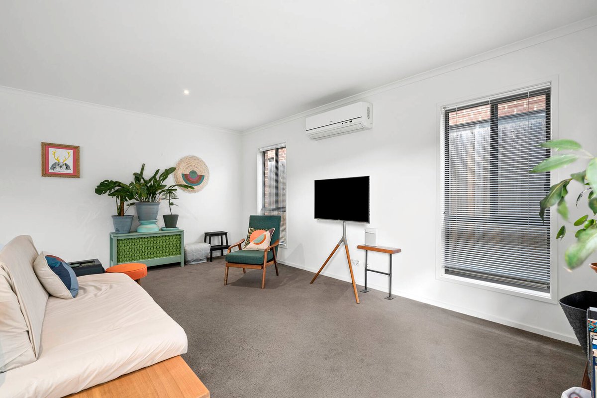3 / 34 Weeroona Avenue Hamlyn Heights - Residential for sale