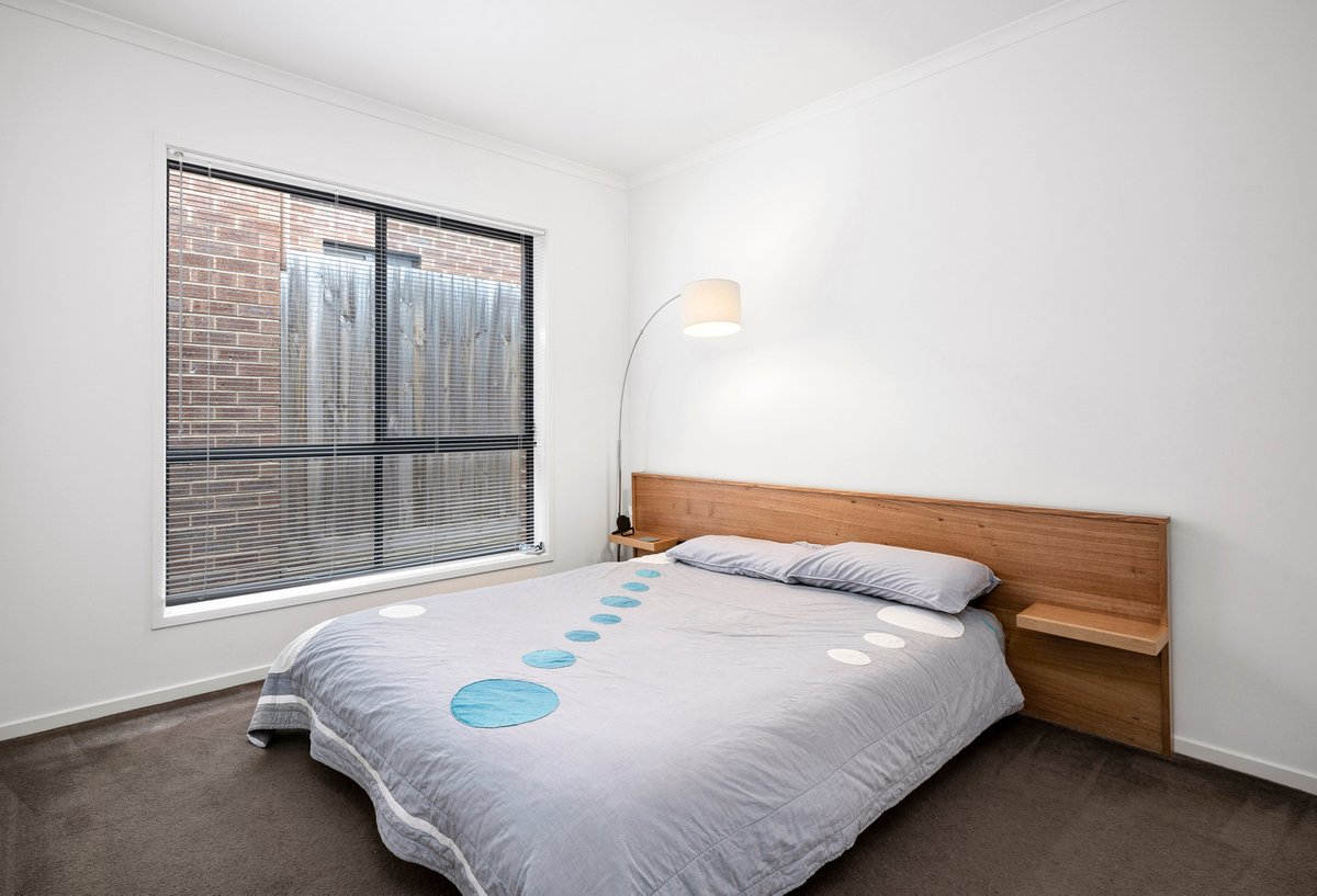 3 / 34 Weeroona Avenue Hamlyn Heights - Residential for sale