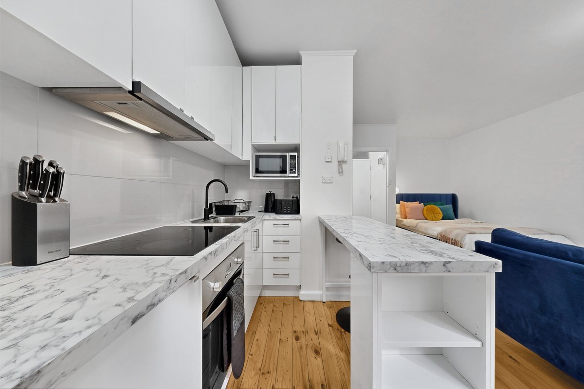 3 / 35 Charles Street St Kilda - Residential for lease