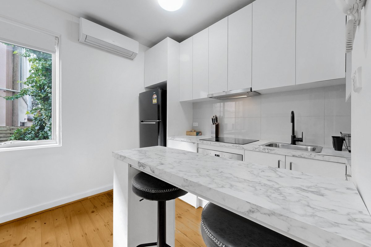 3 / 35 Charles Street St Kilda - Residential for lease