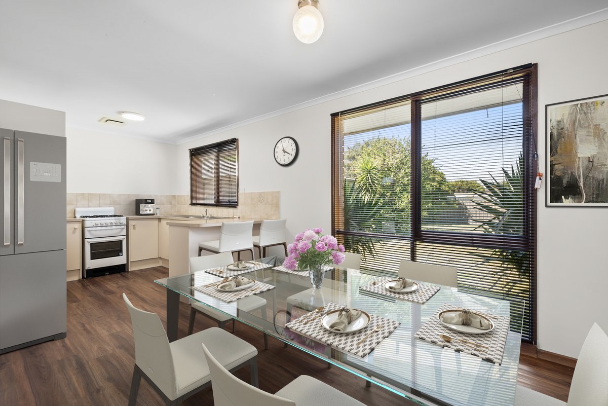 34 Courtenay Avenue CRANBOURNE NORTH - Residential for sale