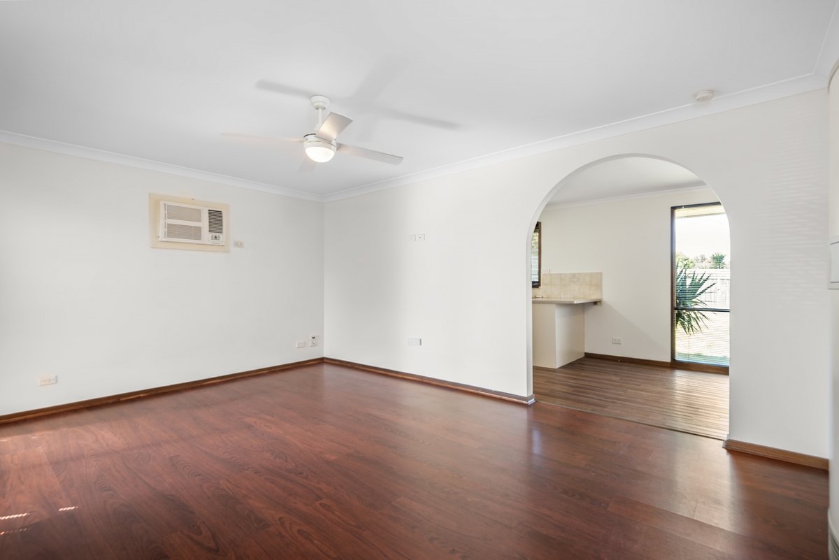 34 Courtenay Avenue CRANBOURNE NORTH - Residential for sale