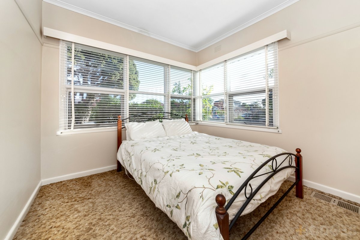 34 East View Crescent Bentleigh East - Residential for sale