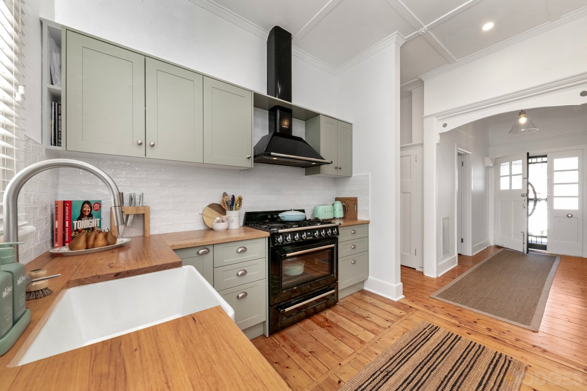 34 Imbros Street Hampton - Residential for sale