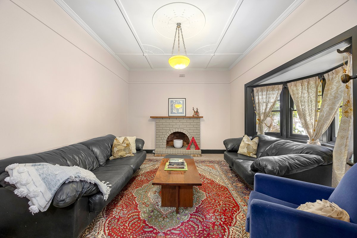 34 Ludstone Street Hampton - Residential for sale
