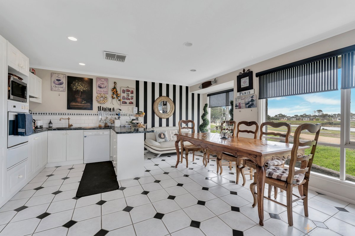 34 The Boulevard Patterson Lakes - Residential for sale