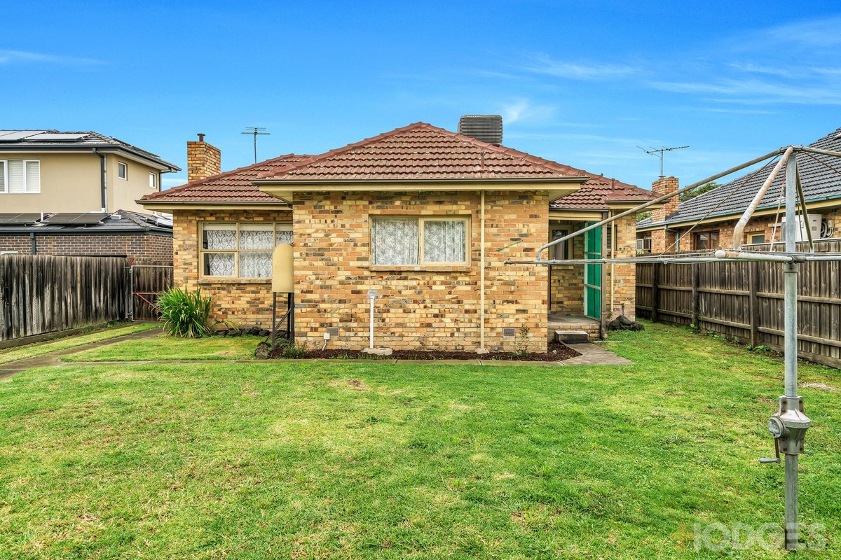 34 Wards Grove Bentleigh East - Residential for sale
