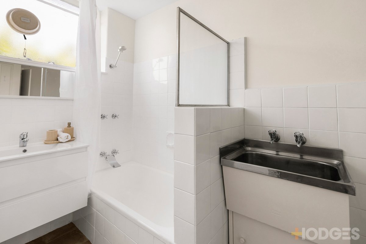 3 / 42 Roberts Street West Footscray - Residential for sale