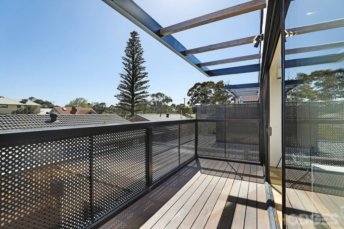 3 / 462 Como Parade West Mordialloc - Residential for sale