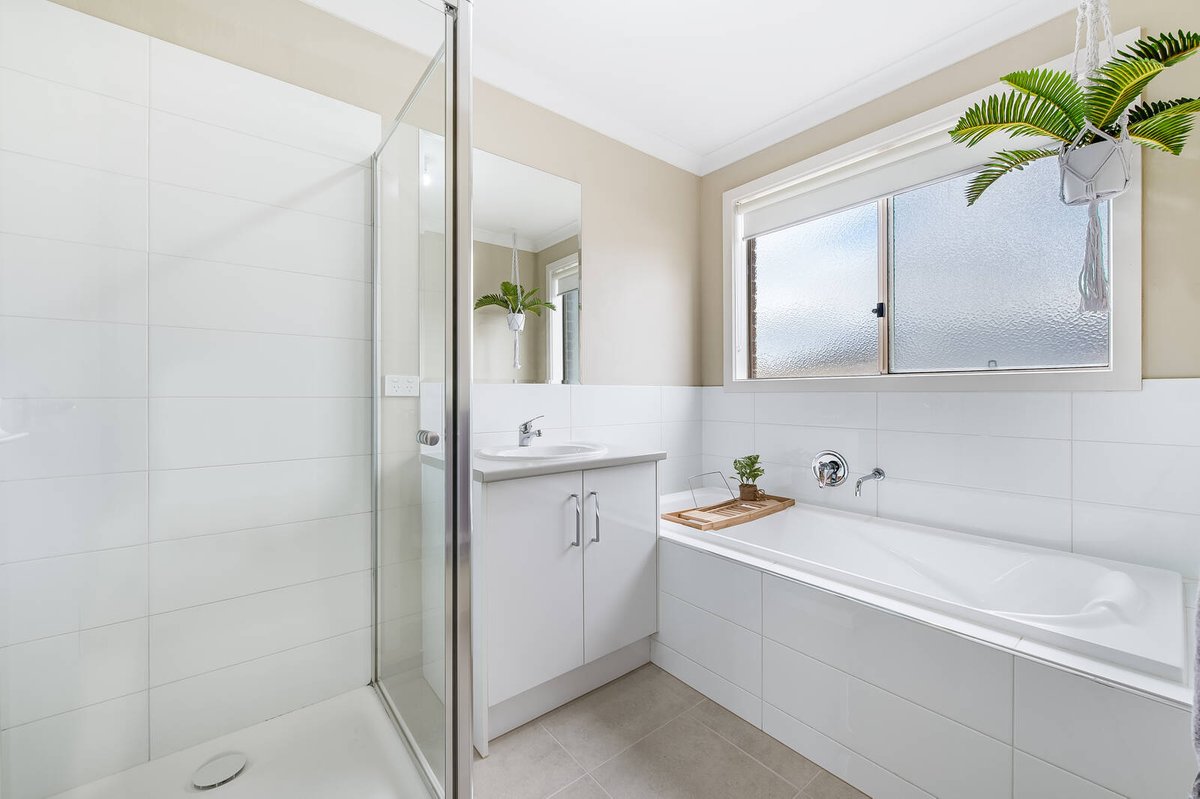 35 Chapman Drive Wyndham Vale - Residential for sale