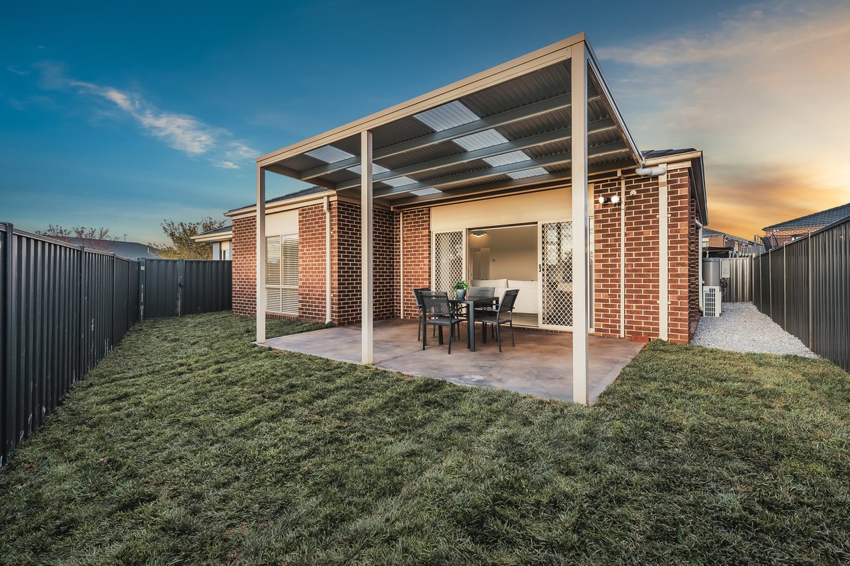 35 Firecrest Road Manor Lakes - Residential for sale