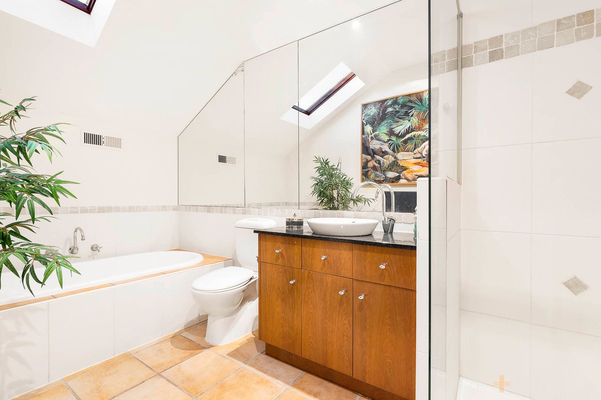 35 Ivy Street Hampton - Residential for sale