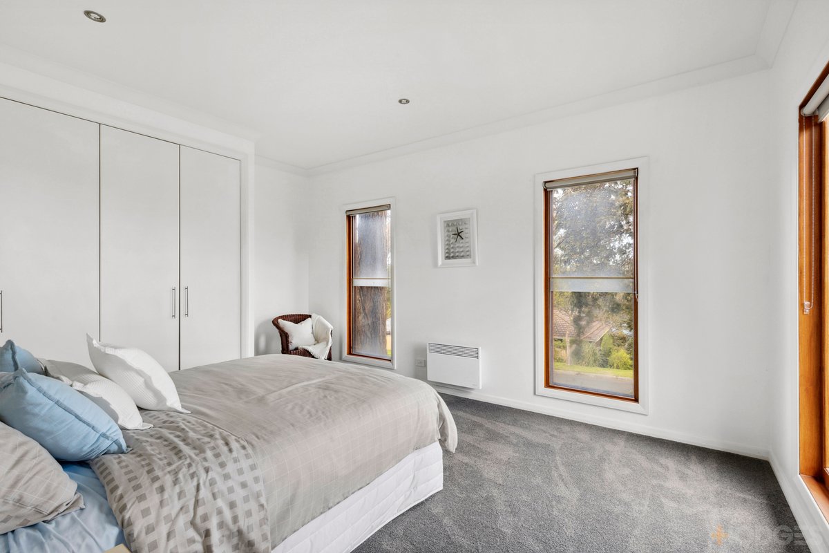35 Riviera Crescent Ocean Grove - Residential for sale