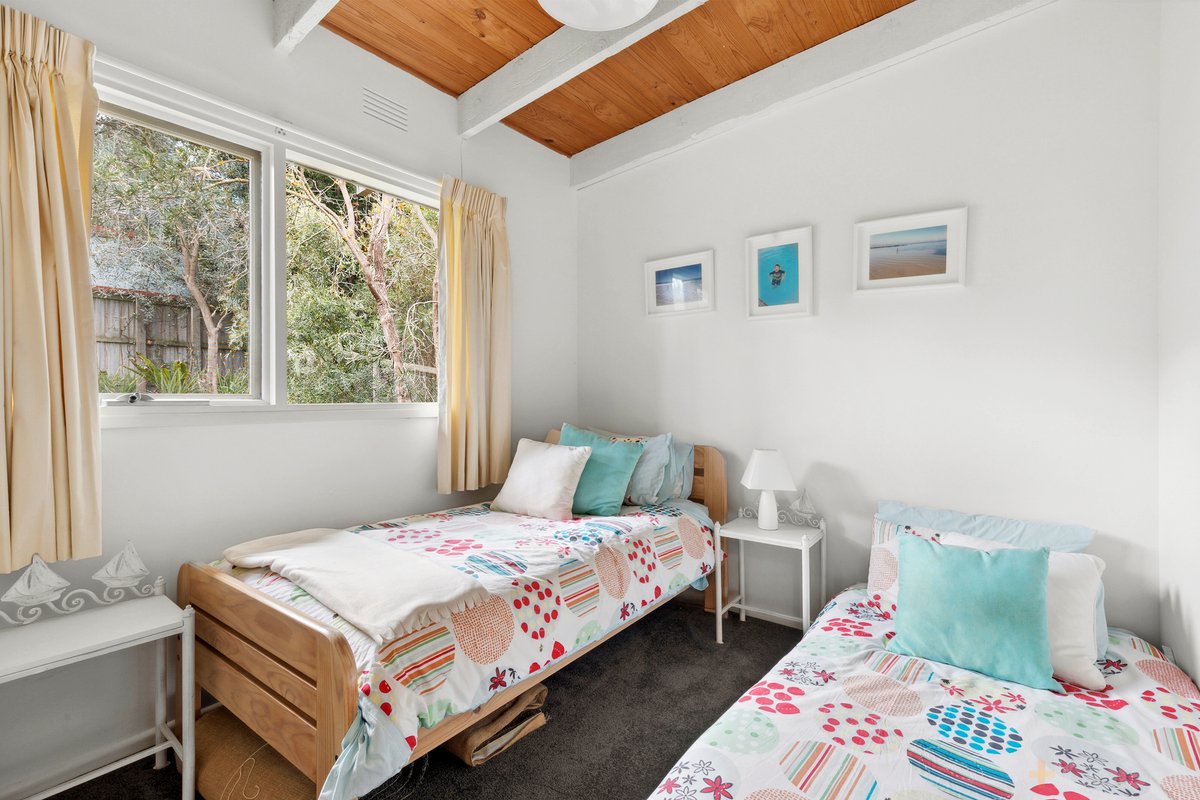 35 Riviera Crescent Ocean Grove - Residential for sale