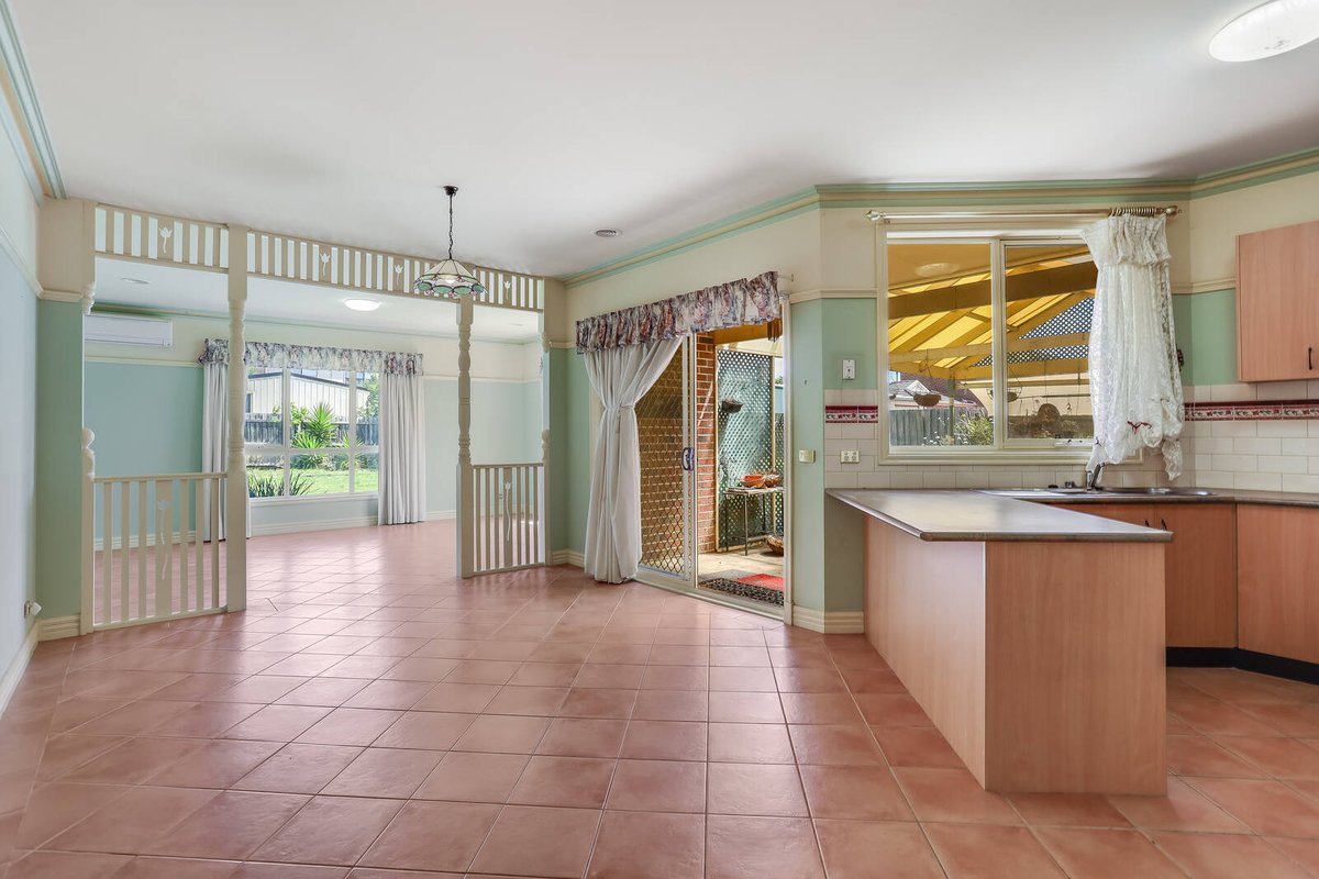 355 Morris Road Hoppers Crossing - Residential for sale