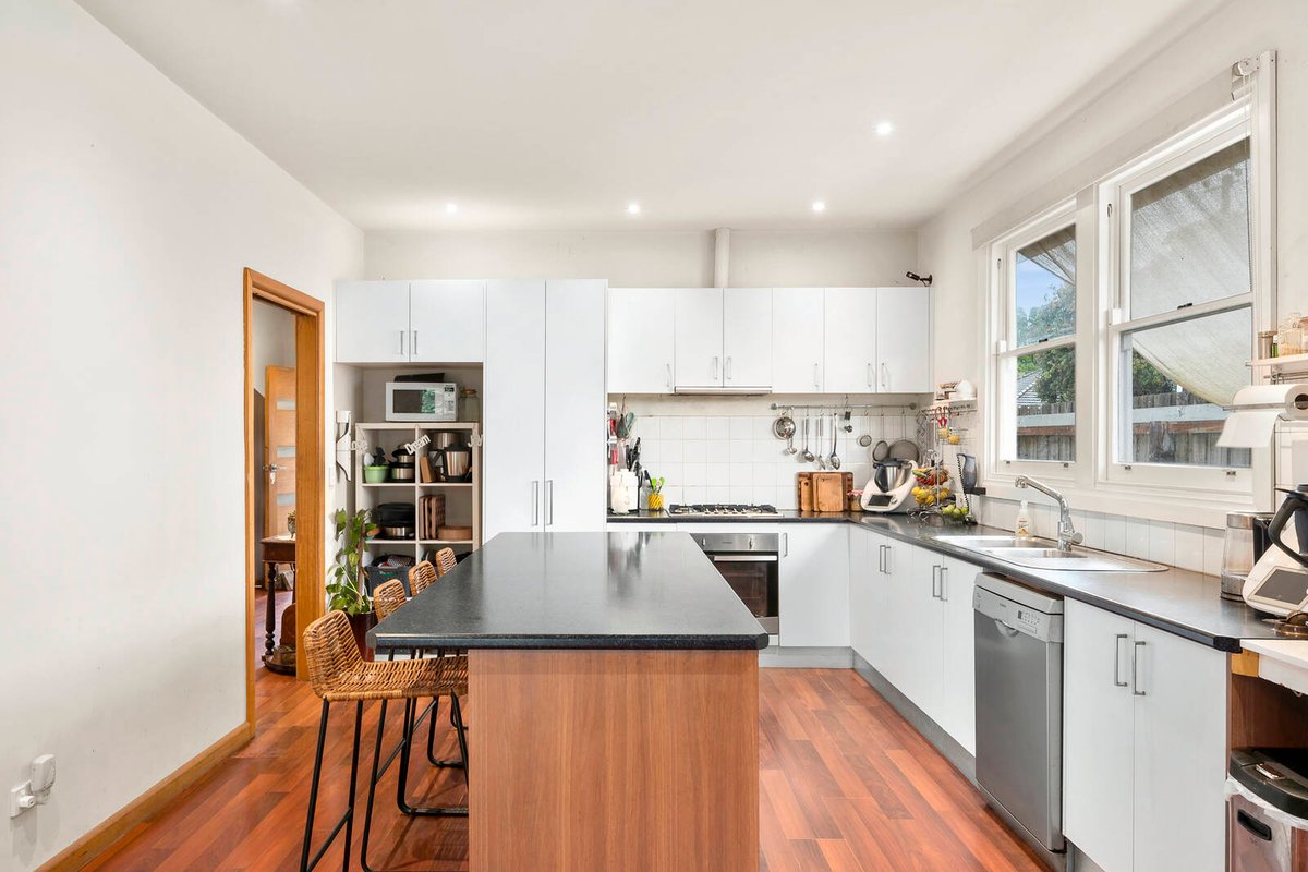 358 Autumn Street Herne Hill - Residential for sale