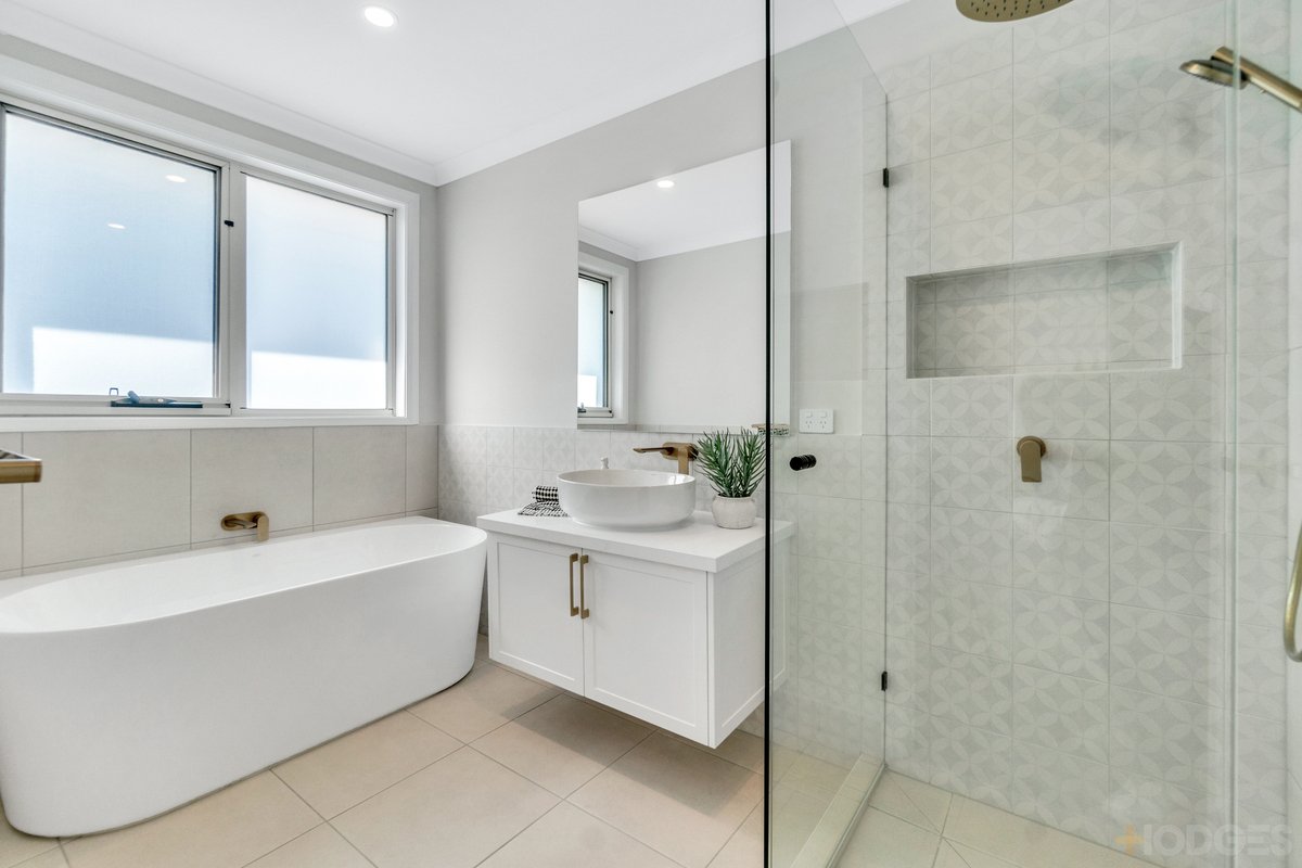 35B James Avenue Aspendale - Residential for sale