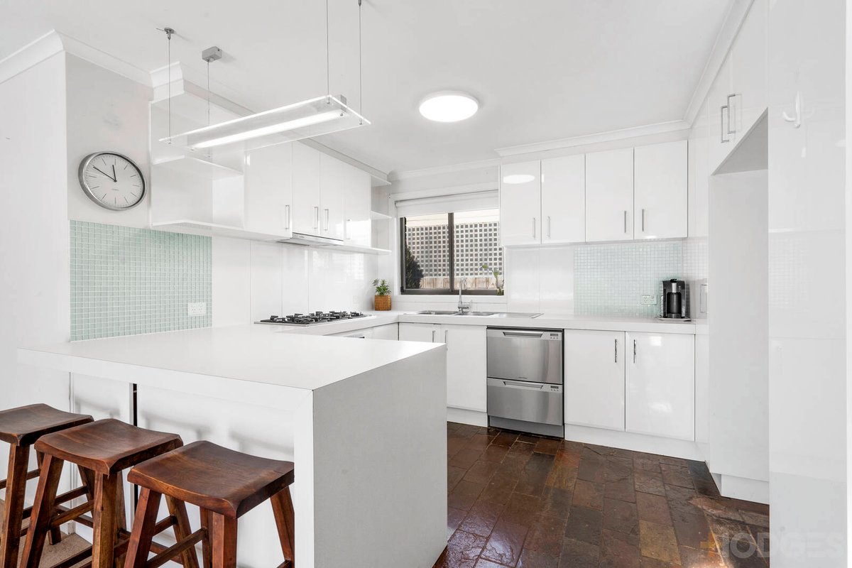 36 Cameron Crescent Lara - Residential for sale