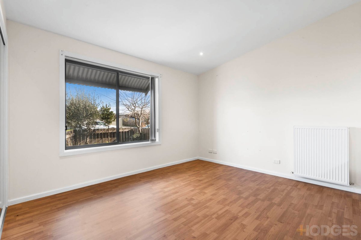 36 Cameron Crescent Lara - Residential for sale