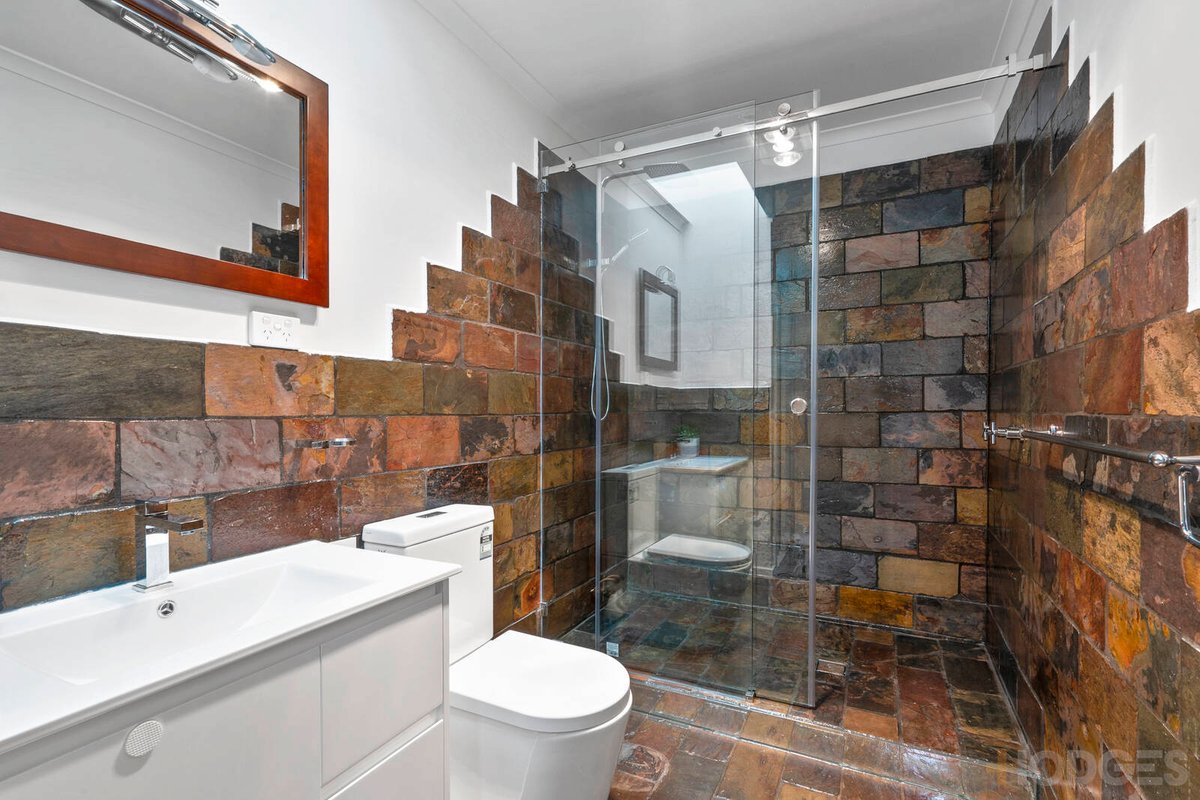 36 Cameron Crescent Lara - Residential for sale