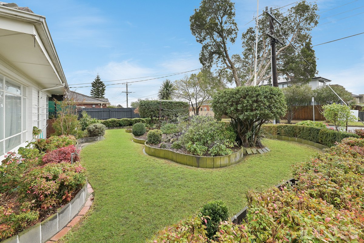 36 Castles Road Bentleigh - Residential for sale