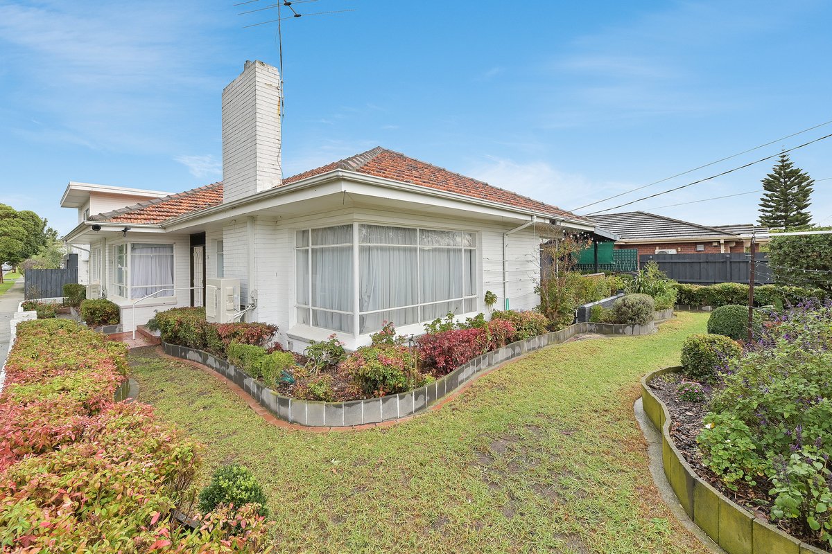 36 Castles Road Bentleigh - Residential for sale