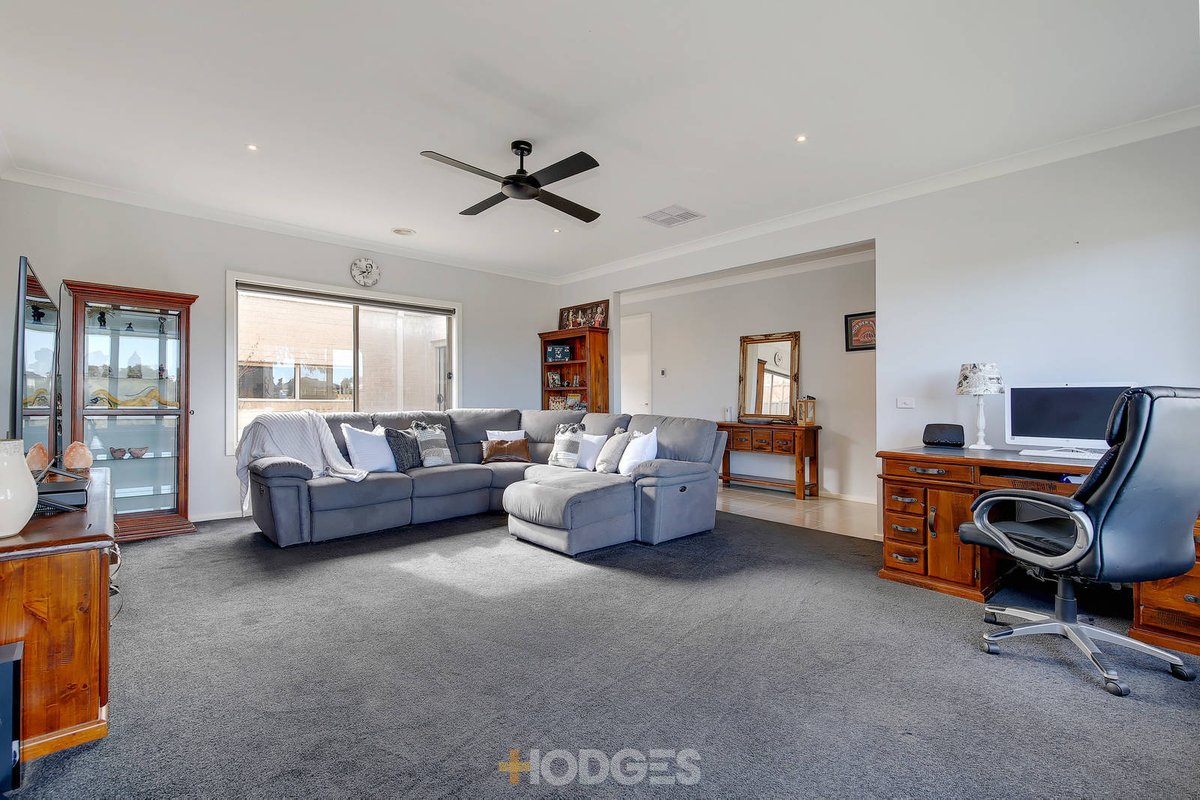36 Creekside Boulevard Manor Lakes - Residential for sale