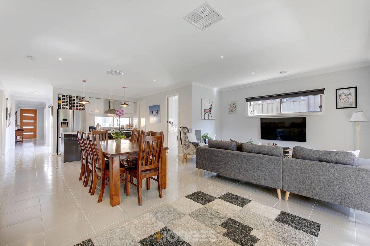 36 Creekside Boulevard Manor Lakes - Residential for sale