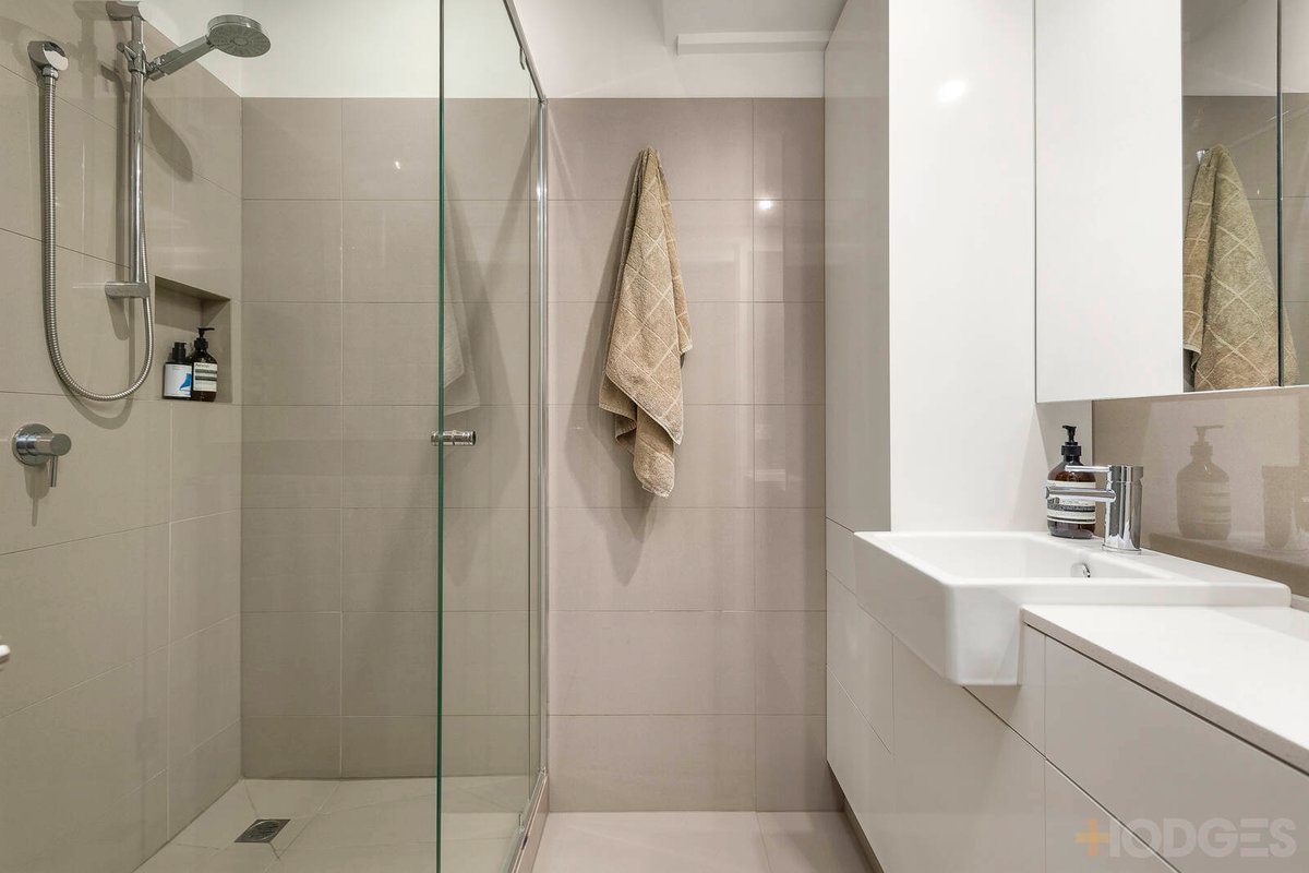 3 / 62 Beach Road Hampton - Residential for sale