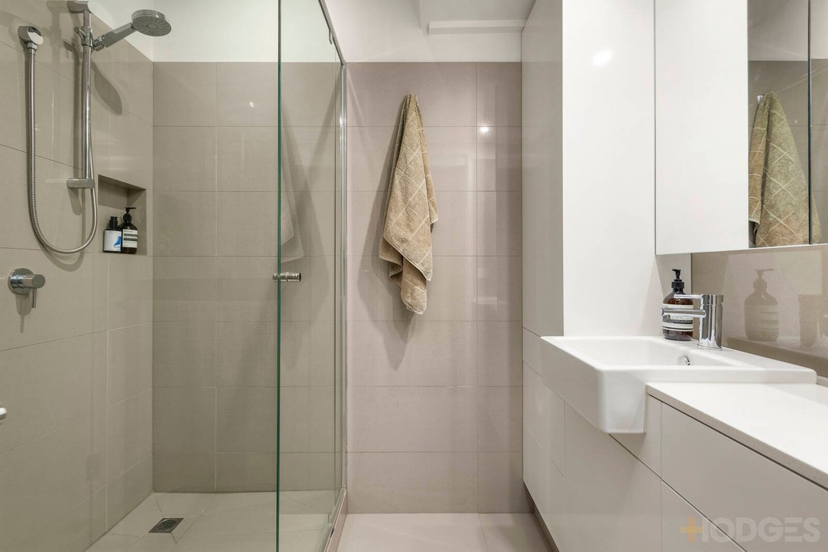 3 / 62 Beach Road Hampton - Residential for sale
