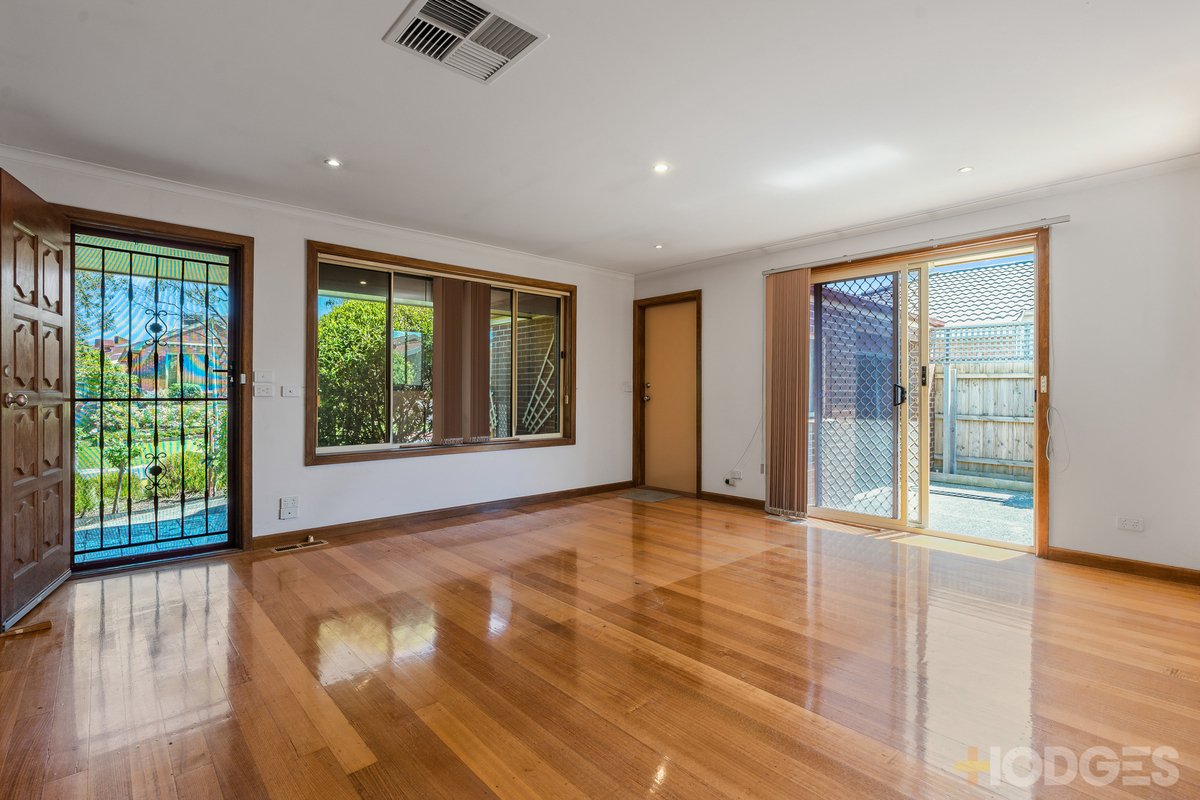 37 Applewood Drive Knoxfield - Residential for sale
