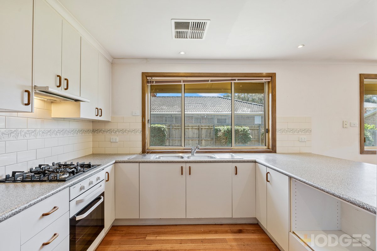 37 Applewood Drive Knoxfield - Residential for sale