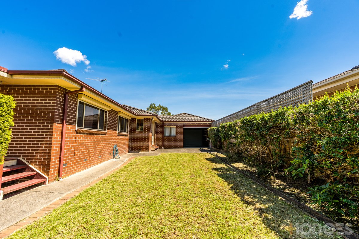 37 Applewood Drive Knoxfield - Residential for sale