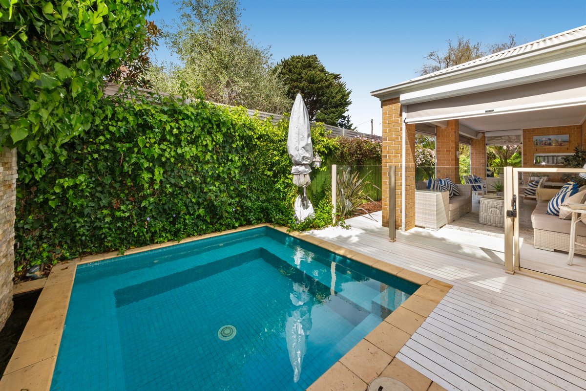 37 Craigie Road MOUNT MARTHA - Residential for sale