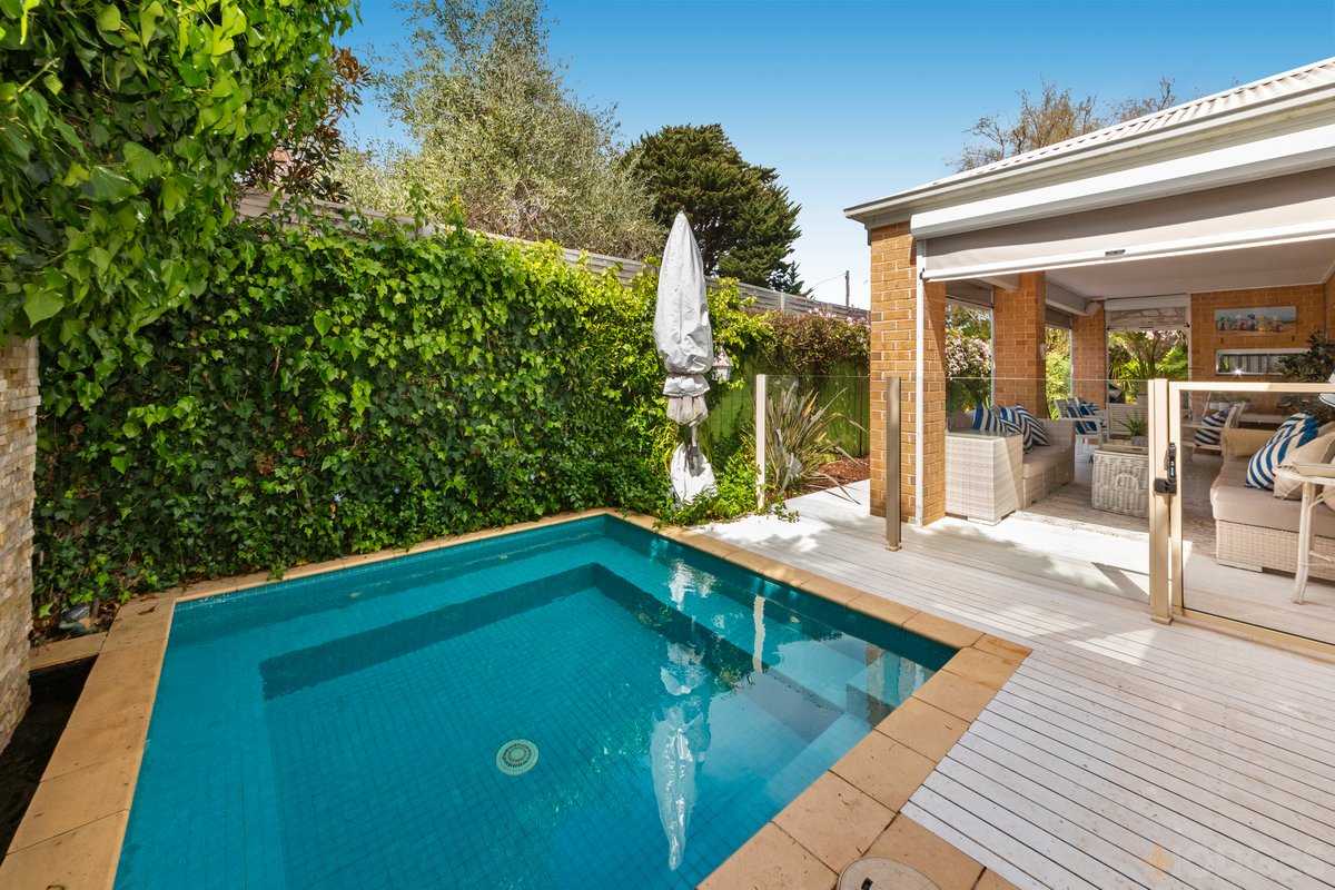 37 Craigie Road Mount Martha - Residential for sale